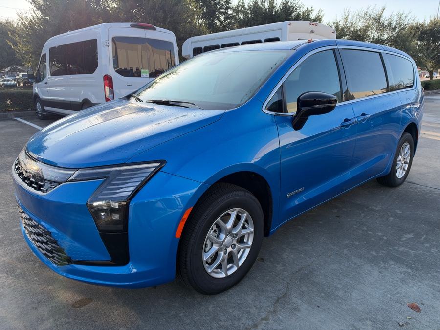 Blue Chrysler Pacifica image number 6