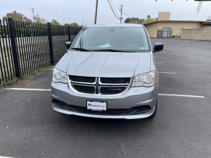 Used 2019 Dodge Grand Caravan SE - BraunAbility Side Entry Entry Fold Out Automatic Ramp