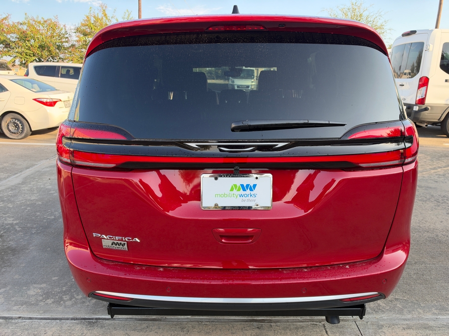 Red Chrysler Pacifica image number 3