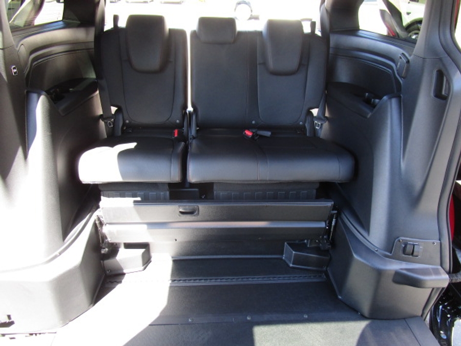 New 2026 Honda Odyssey Sport - BraunAbility Side Entry In Floor Automatic Ramp