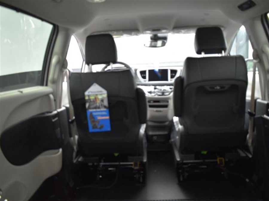 Used 2024 Chrysler Pacifica Touring L - BraunAbility Side Entry Fold Out Automatic Ramp