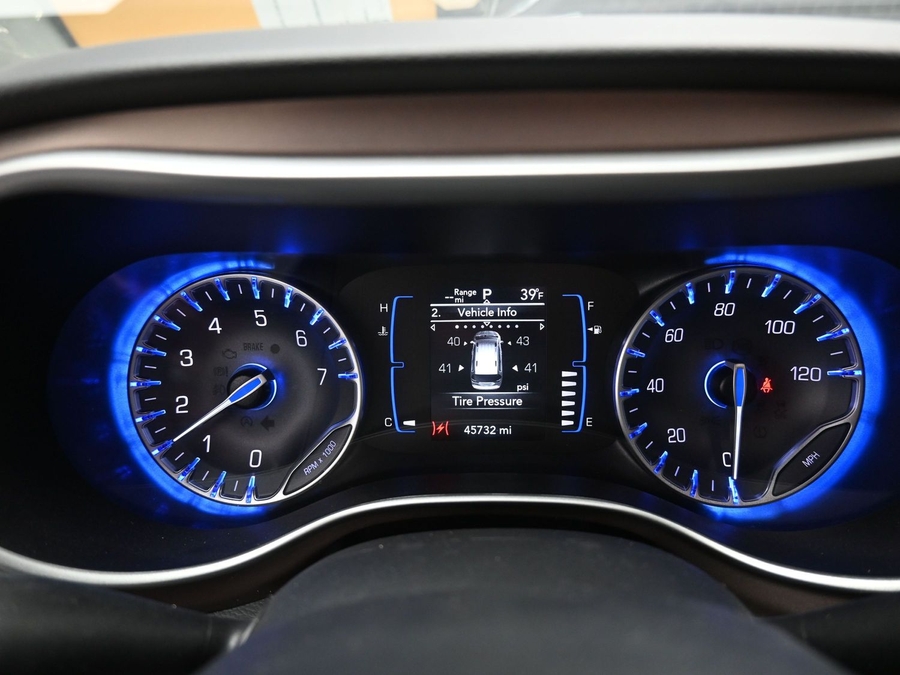 Used 2023 Chrysler Voyager LX - BraunAbility Side Entry Entry Fold Out Manual Ramp