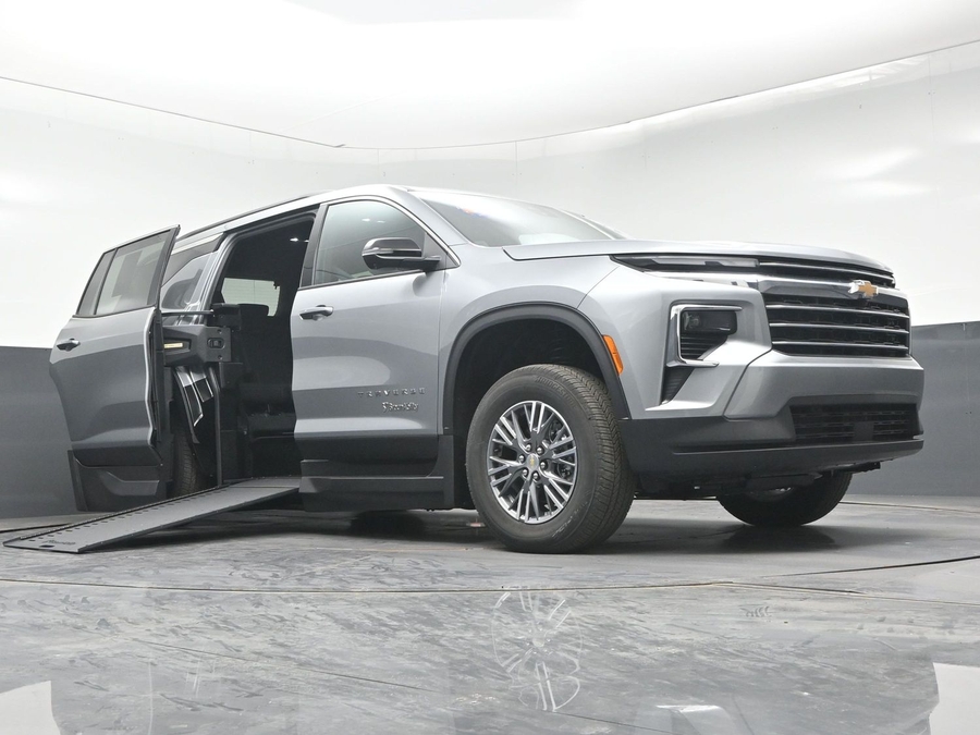 2026 Chevrolet Traverse LT - Photo 12