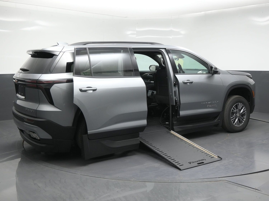 2026 Chevrolet Traverse LT - Photo 24