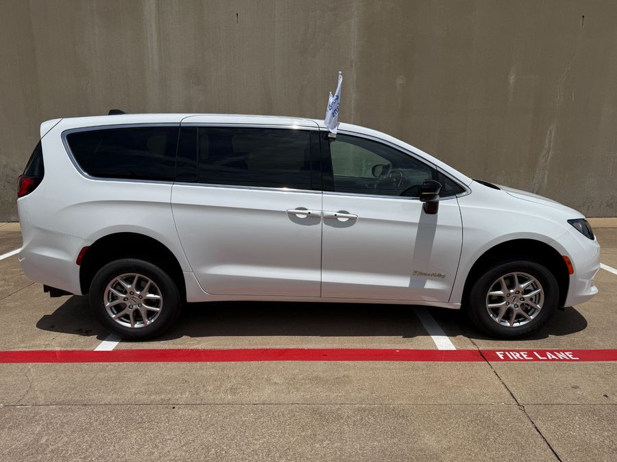 New 2025 Chrysler Voyager LX - BraunAbility Commercial Rear Entry Entry Fold Out Manual Ramp