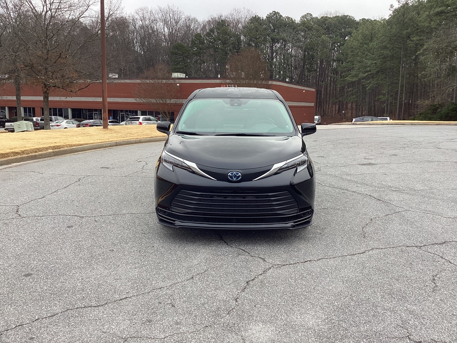 2025 TOYOTA SIENNA - Image 1