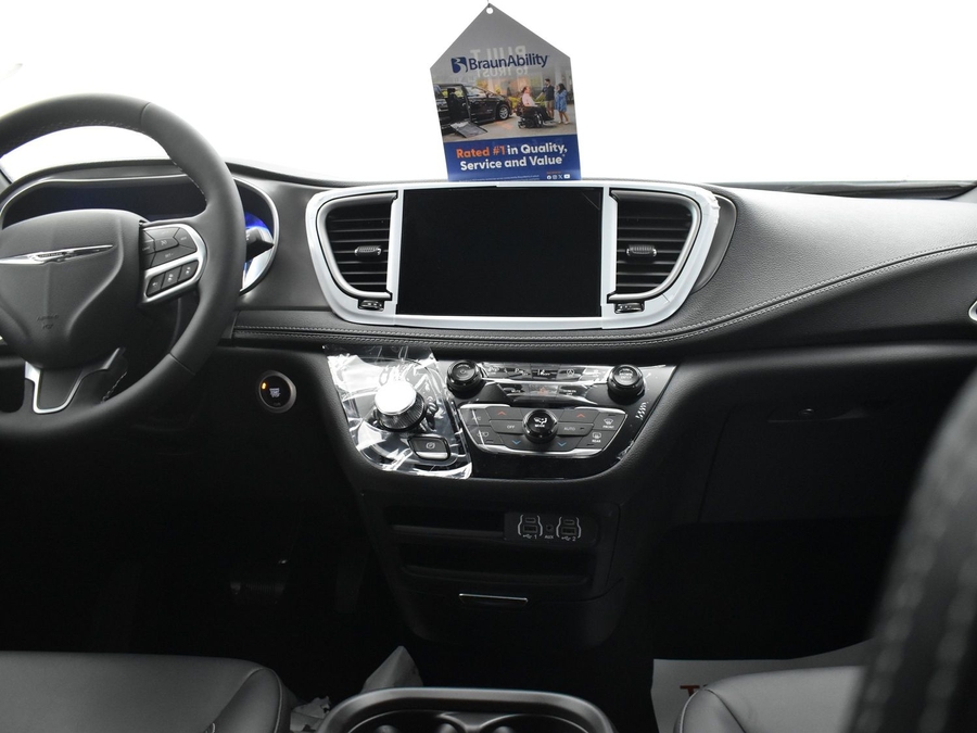 New 2025 Chrysler Pacifica Select Safety - BraunAbility Rear Entry Entry Fold Out Manual Ramp