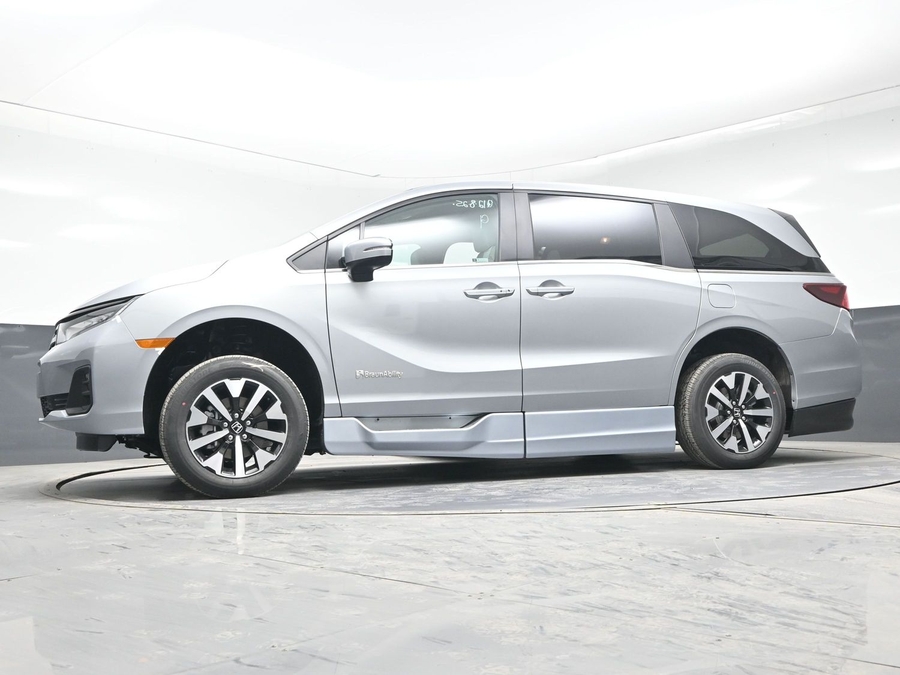 New 2026 Honda Odyssey EX-L - BraunAbility Side Entry Entry In Floor Automatic Ramp