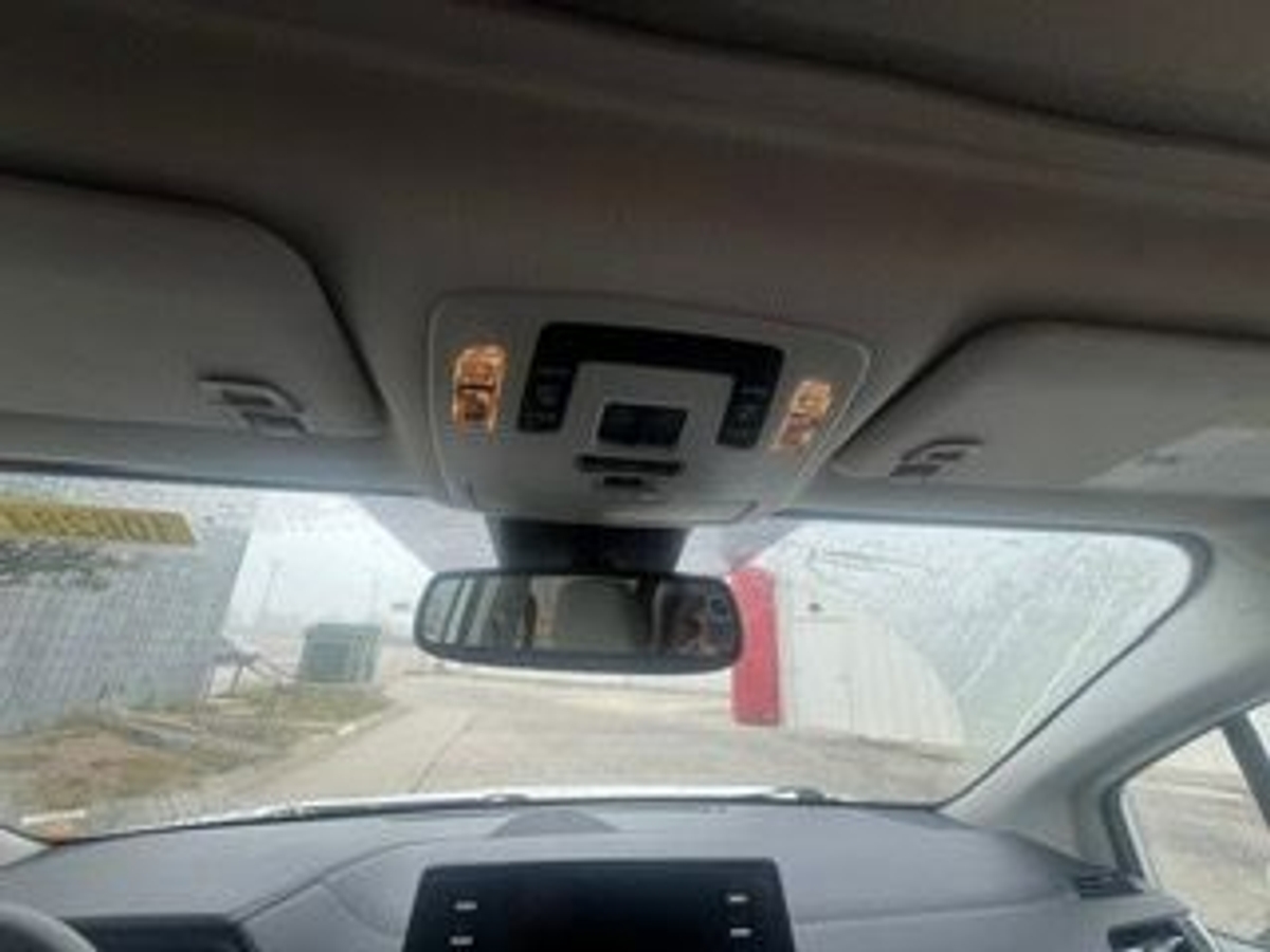 2024 TOYOTA SIENNA - Image 14