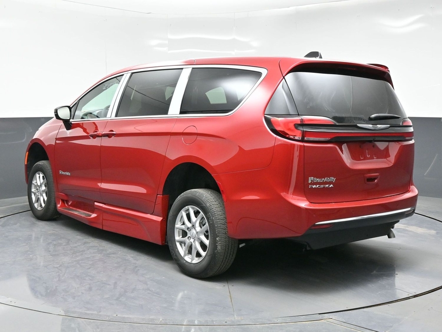 Red Chrysler Pacifica image number 4