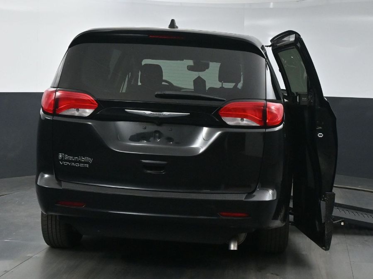 2023 CHRYSLER VOYAGER - Image 6