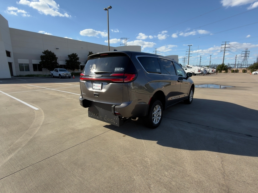 Used 2023 Chrysler Pacifica Touring L - FR Conversions Rear Entry Fold Out Manual Ramp