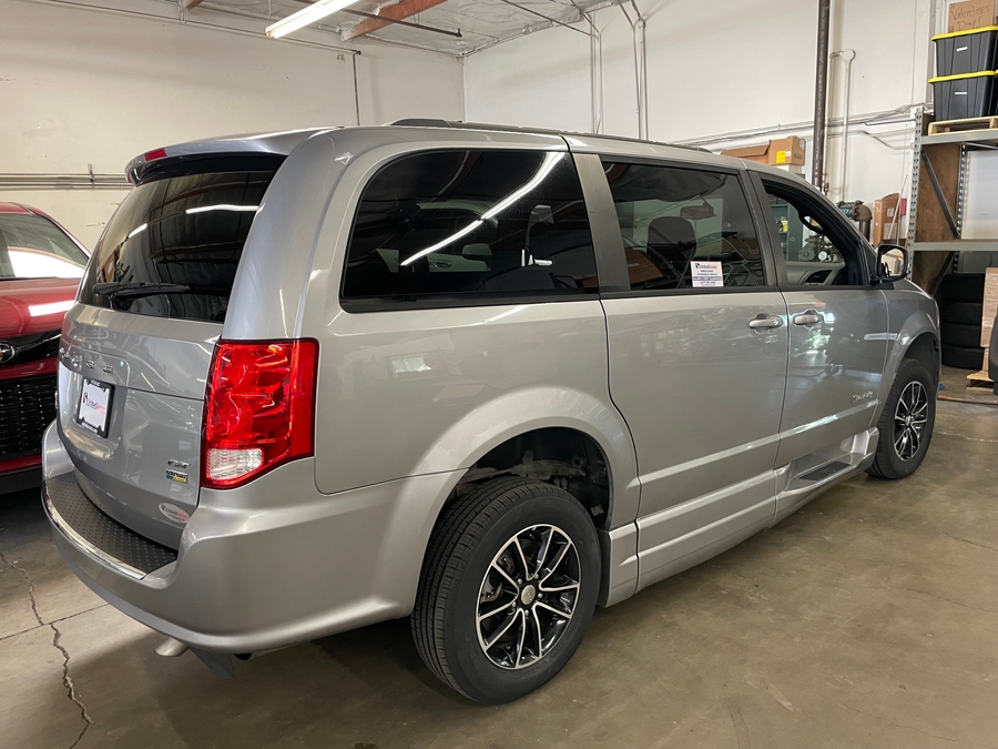 Used 2018 Dodge Grand Caravan GT - BraunAbility Side Entry Fold Out Automatic Ramp