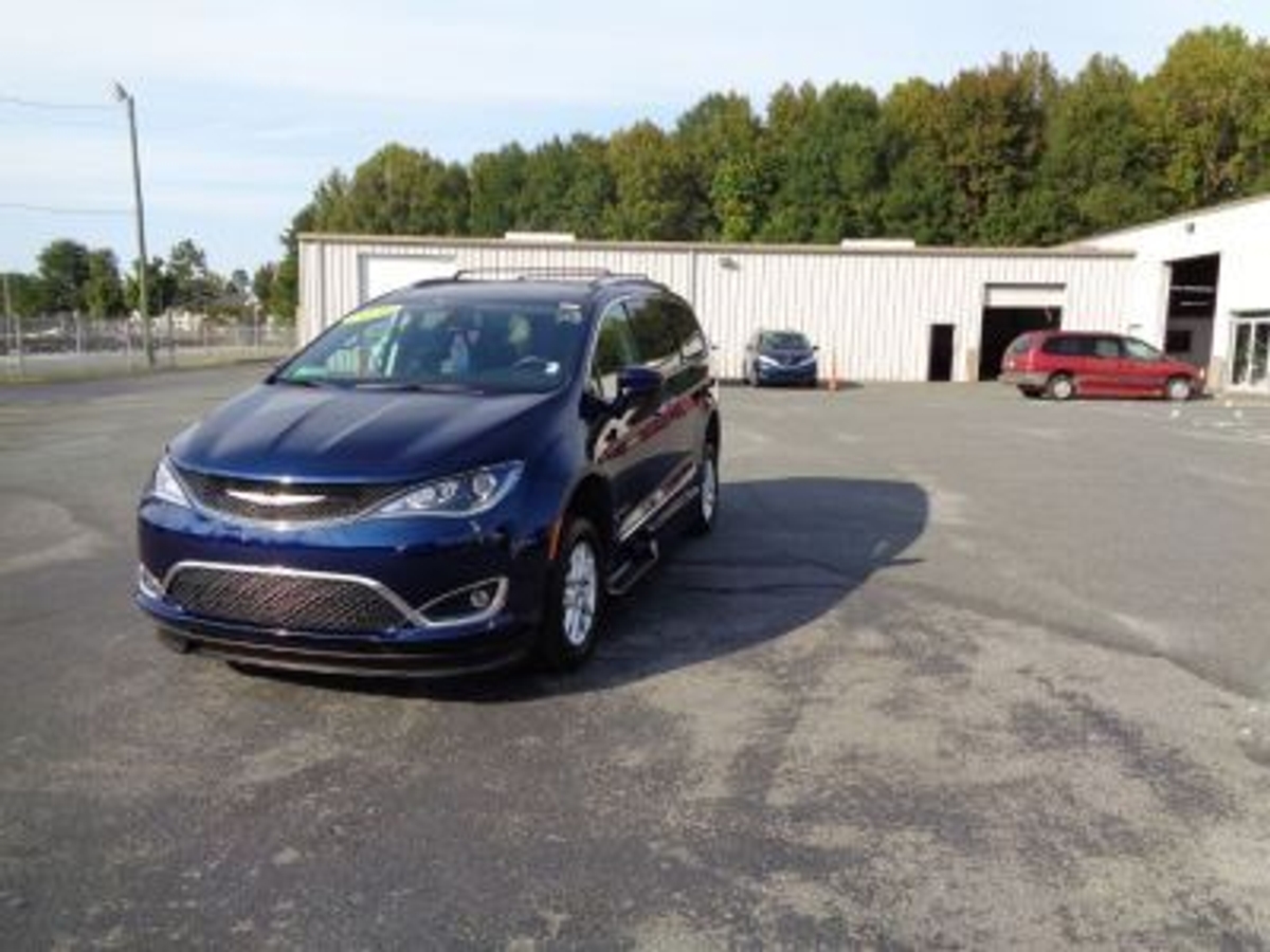 2020 CHRYSLER PACIFICA - Image 2