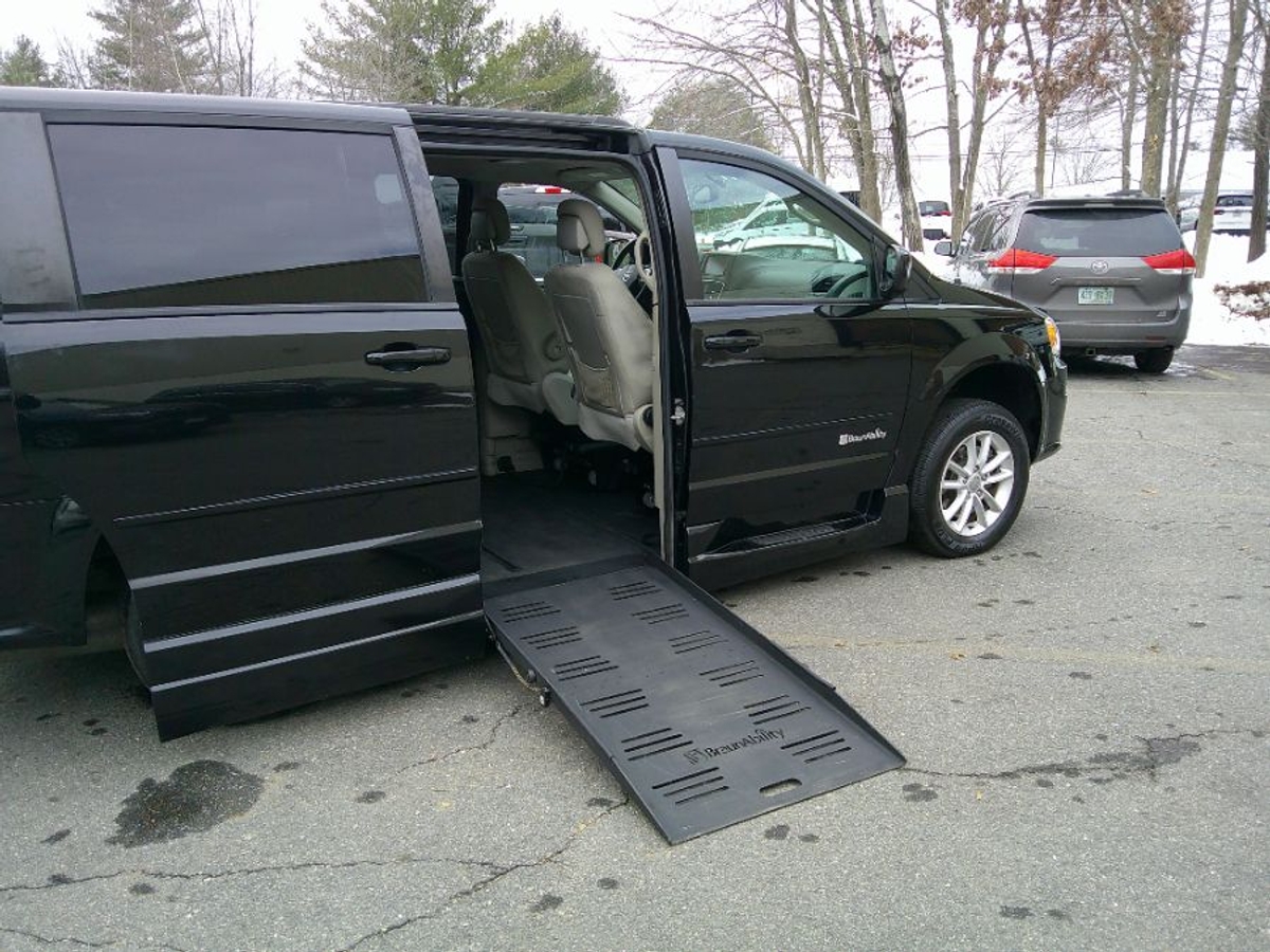 2016 DODGE GRAND CARAVAN - Image 11