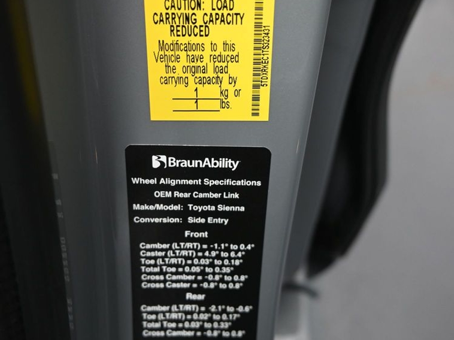 New 2026 Toyota Sienna Hybrid XSE Sport - BraunAbility Side Entry Fold Out Automatic Ramp