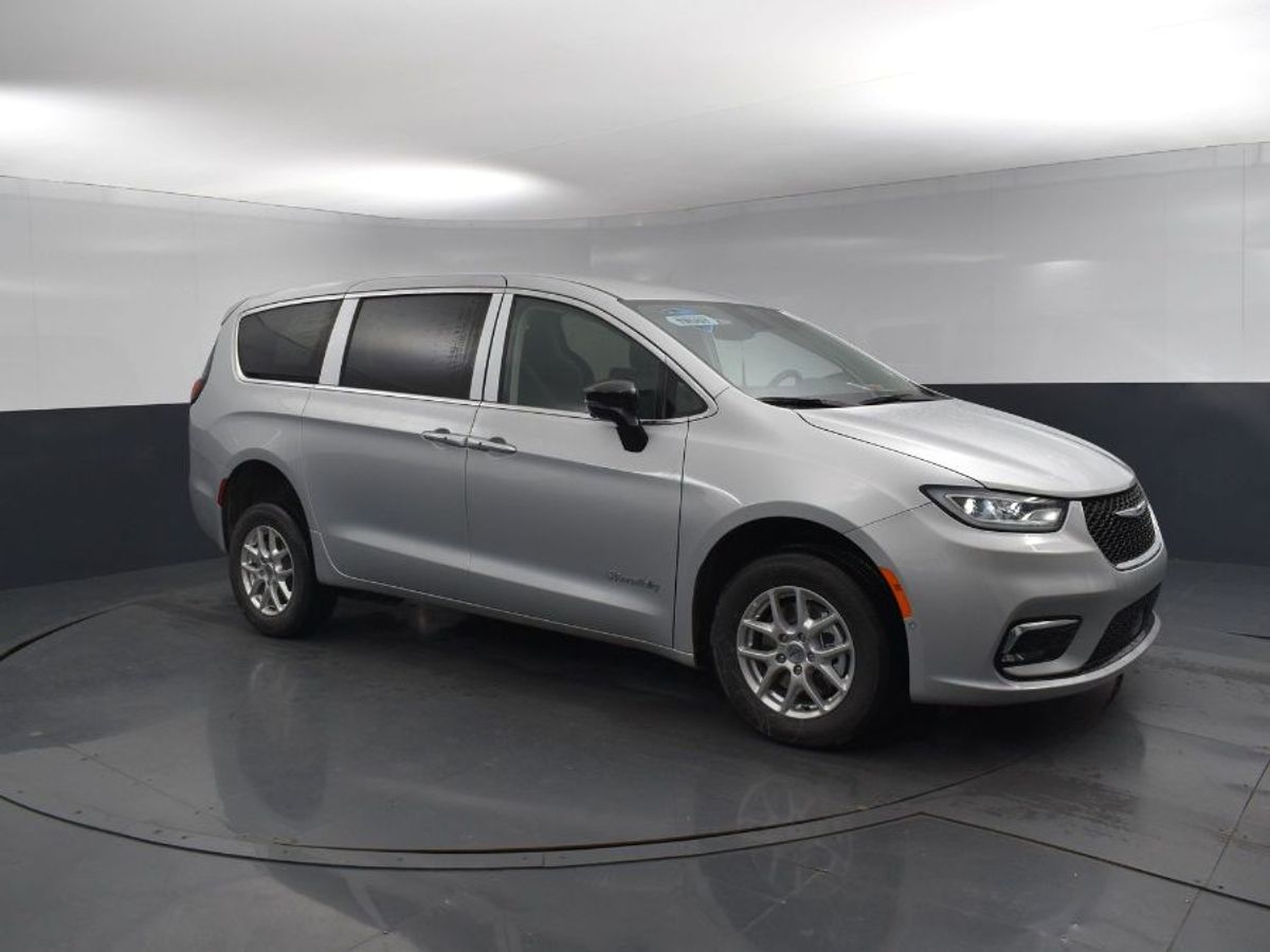 2024 CHRYSLER PACIFICA - Image 6