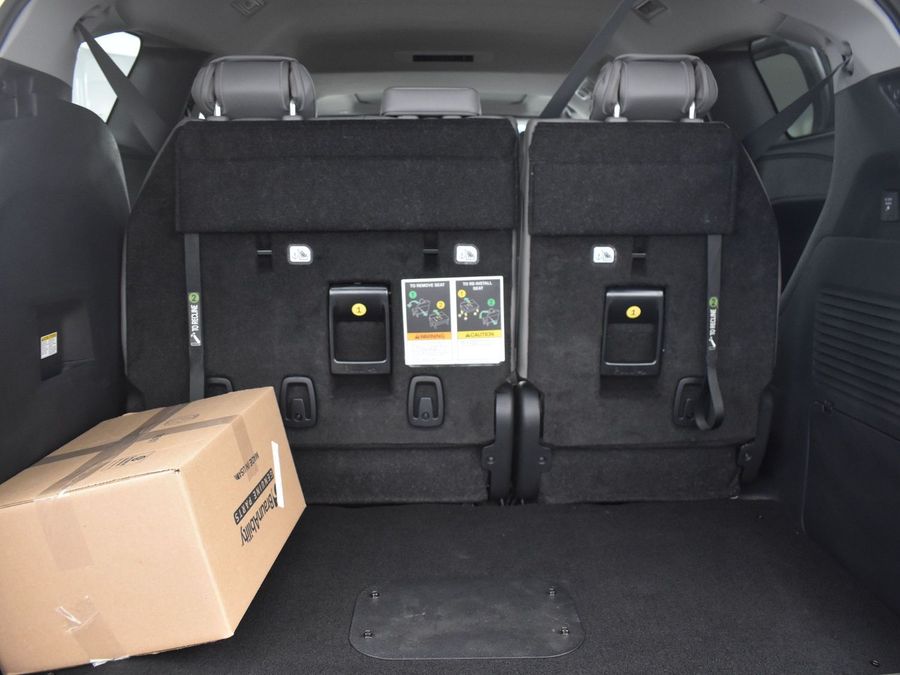 New 2025 Toyota Sienna Hybrid XLE Plus - BraunAbility Side Entry Entry Fold Out Automatic Ramp