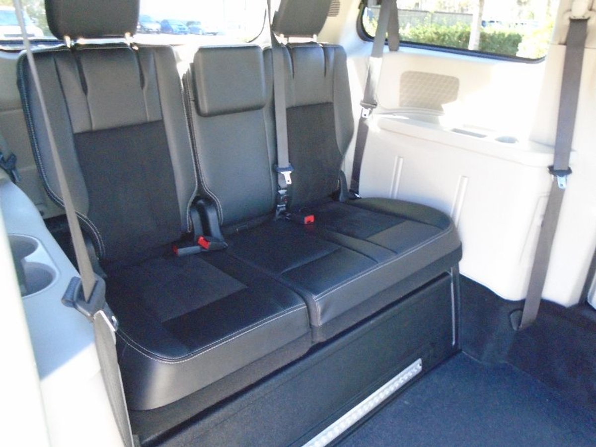 2020 DODGE GRAND CARAVAN - Image 14