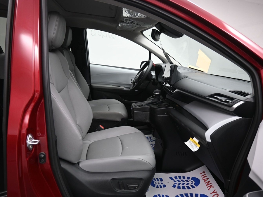 New 2026 Toyota Sienna Hybrid XLE Add - BraunAbility Side Entry In Floor Automatic Ramp