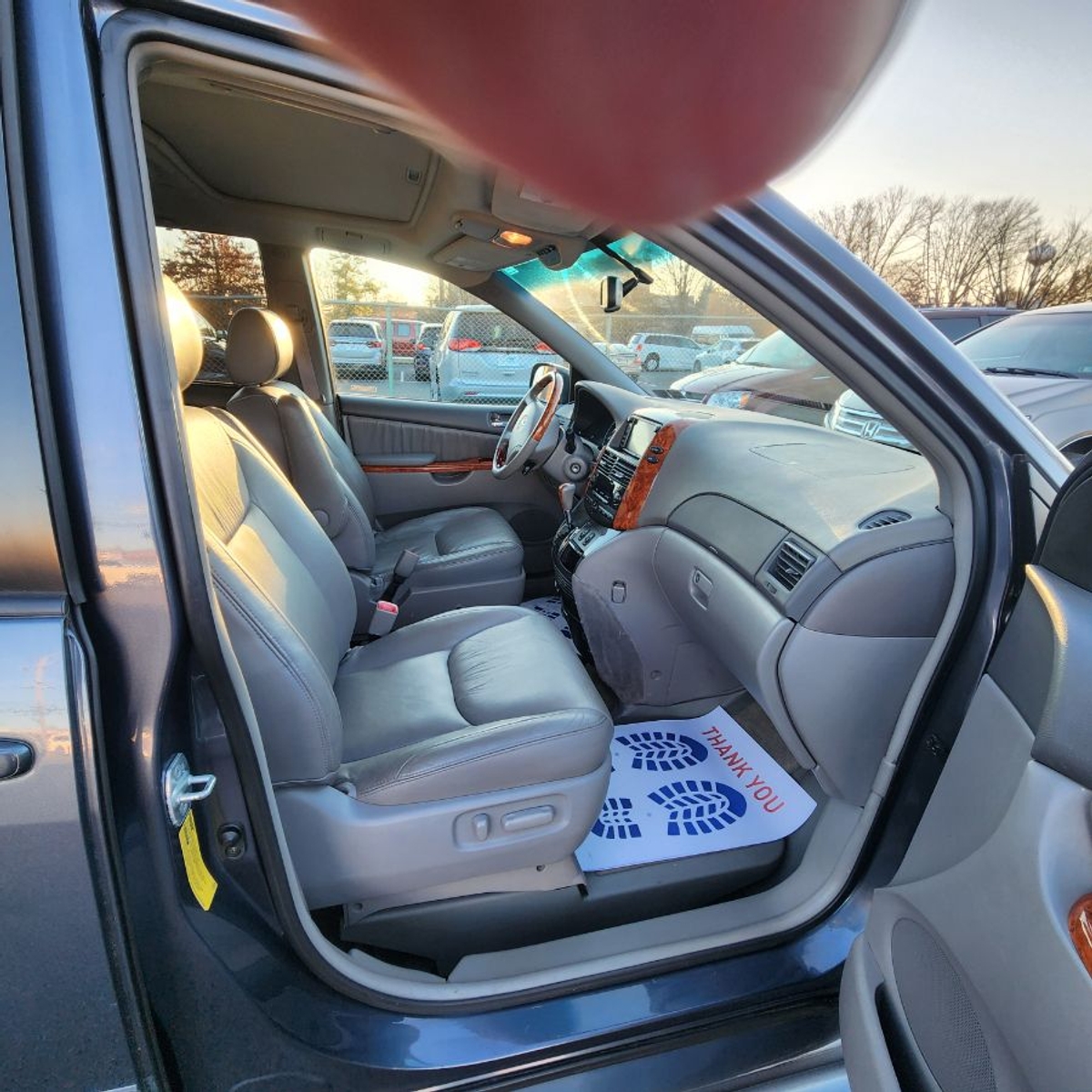 2008 TOYOTA SIENNA - Image 5