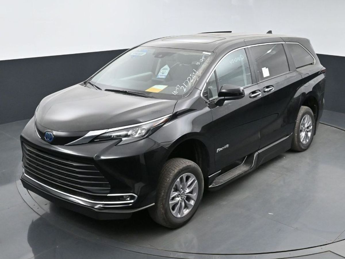 2024 TOYOTA SIENNA - Image 16