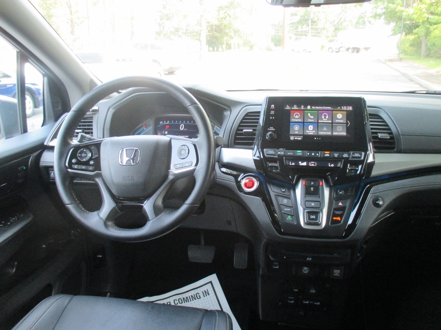 2022 Honda Odyssey Touring - Photo 16