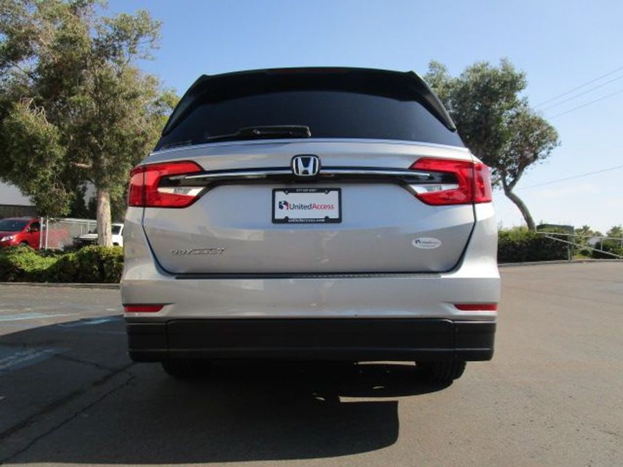 Used 2022 Honda Odyssey  - VMI Side Entry Entry In Floor Automatic Ramp
