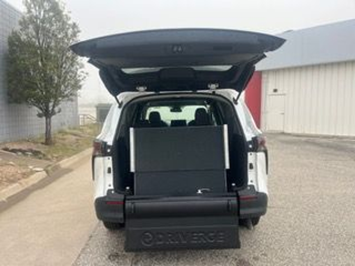 2024 TOYOTA SIENNA - Image 10