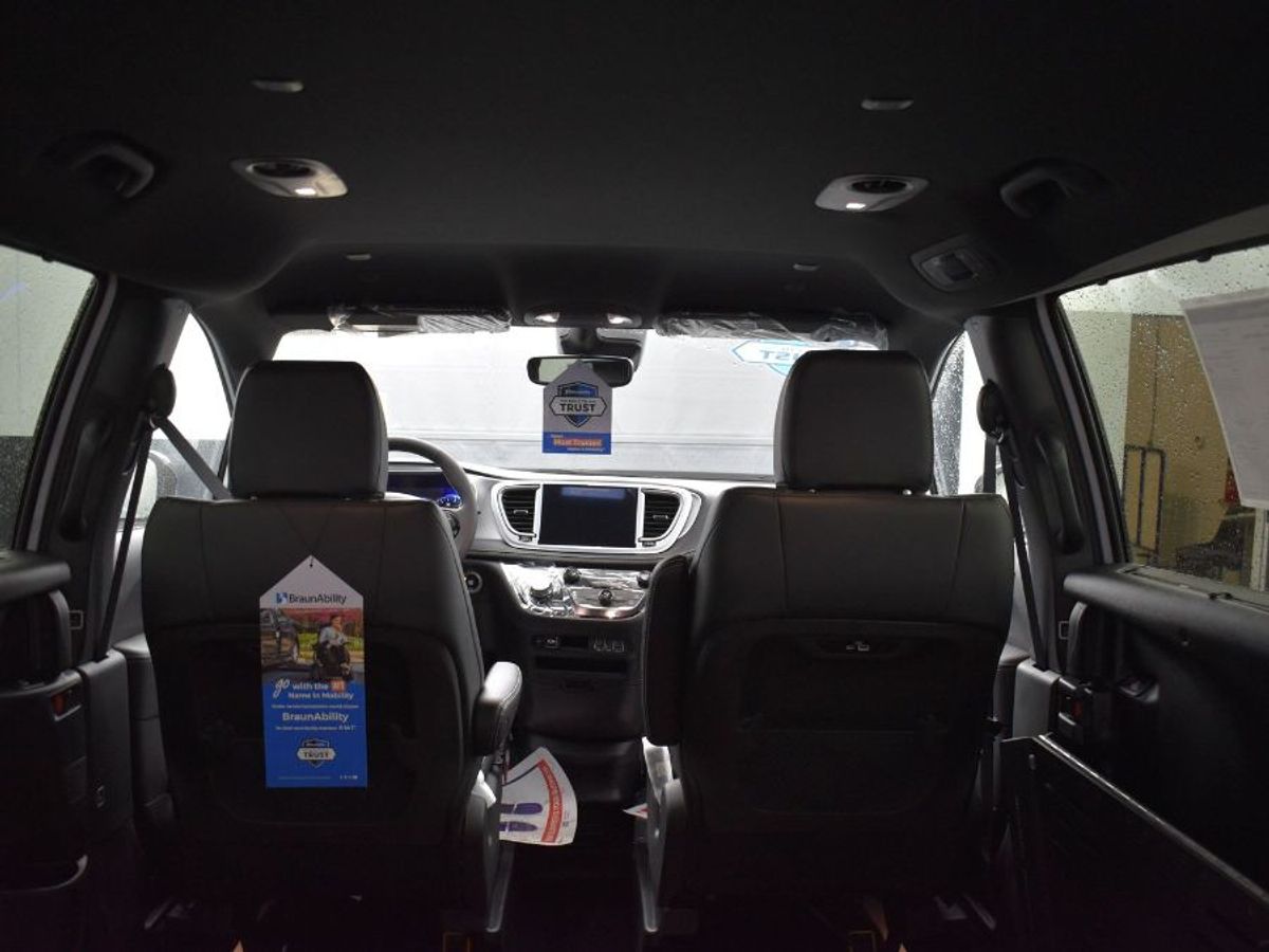 2024 CHRYSLER PACIFICA - Image 6