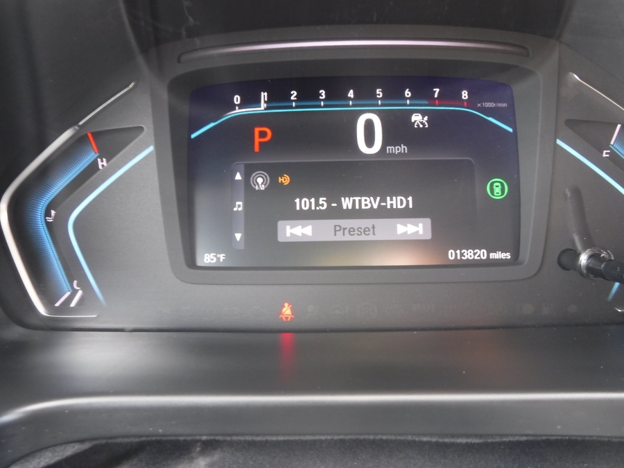 Grey Honda Odyssey image number 11
