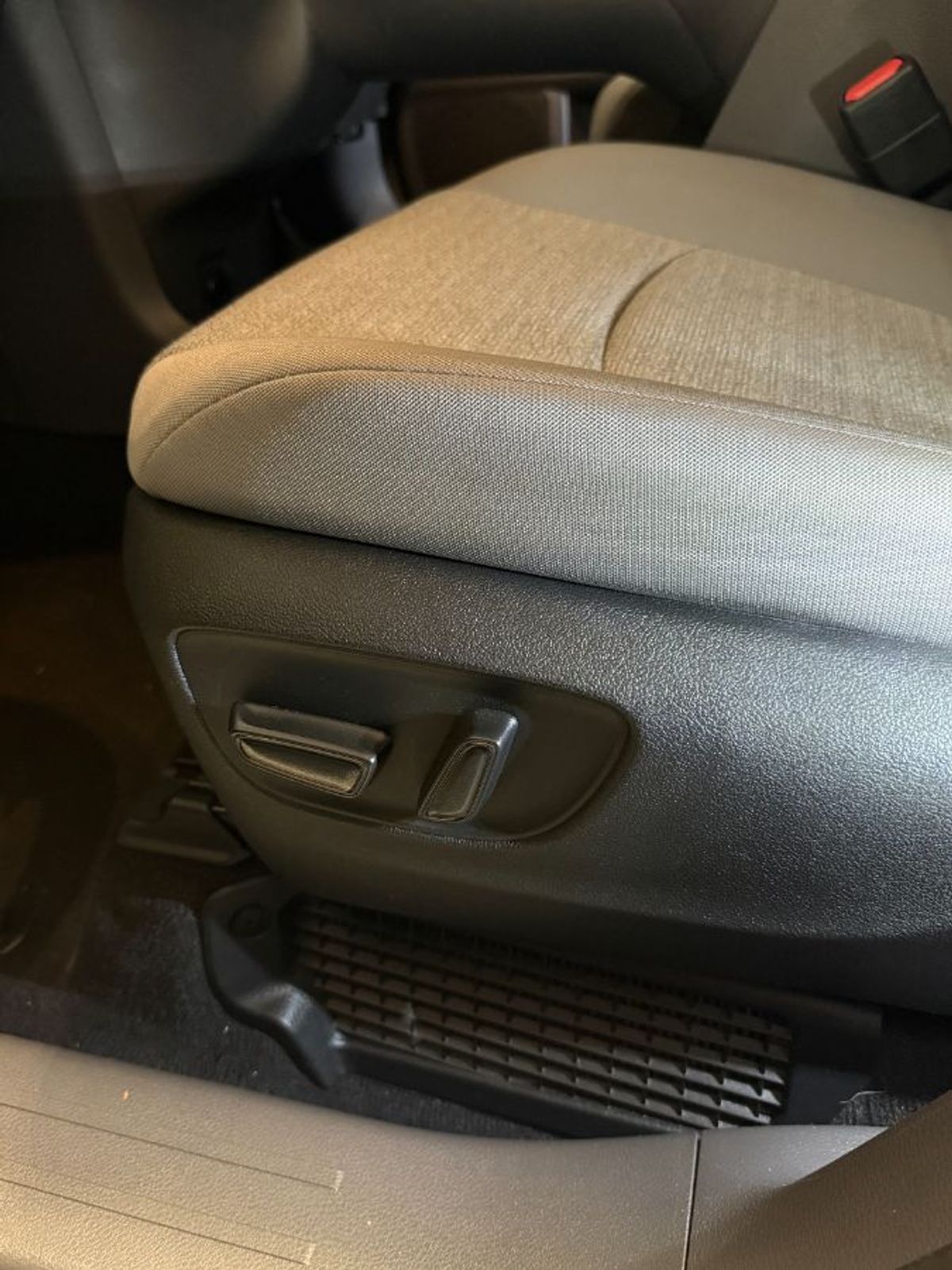 2024 TOYOTA SIENNA - Image 10