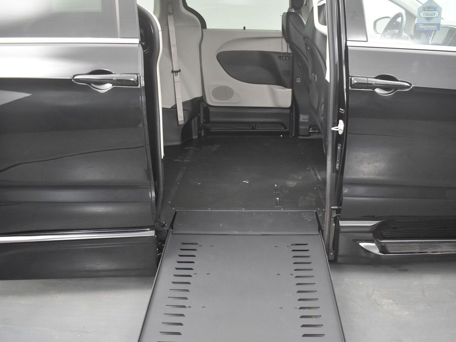 Used 2024 Chrysler Pacifica Touring L - BraunAbility Side Entry Entry In Floor Automatic Ramp