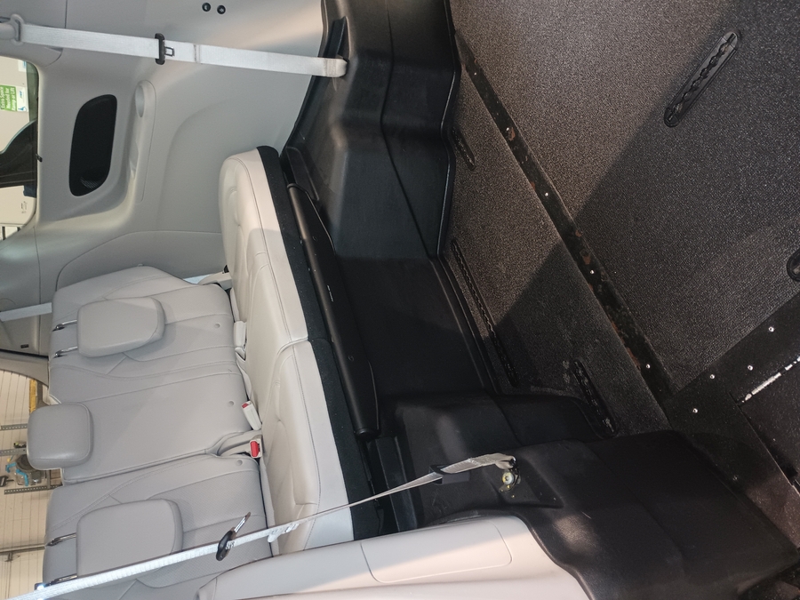 Grey Chrysler Pacifica image number 14