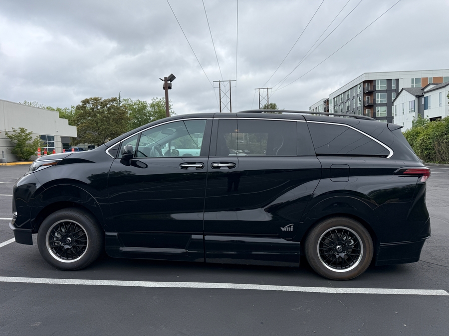 Used 2023 Toyota Sienna Hybrid XSE Sport - VMI Side Entry In Floor Automatic Ramp