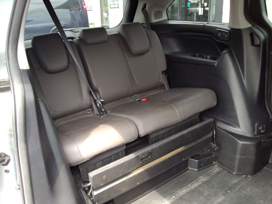 Used 2019 Honda Odyssey  - BraunAbility Side Entry Entry In Floor Automatic Ramp
