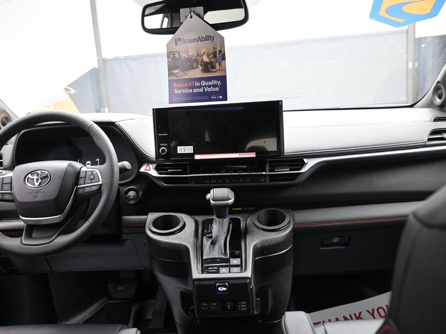 New 2025 Toyota Sienna Hybrid XSE Sport - BraunAbility Side Entry Entry In Floor Automatic Ramp