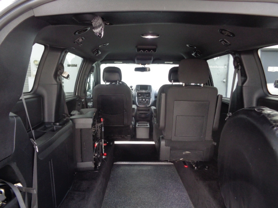 Used 2018 Dodge Grand Caravan SE Plus - AMS Rear Entry Fold Out Manual Ramp