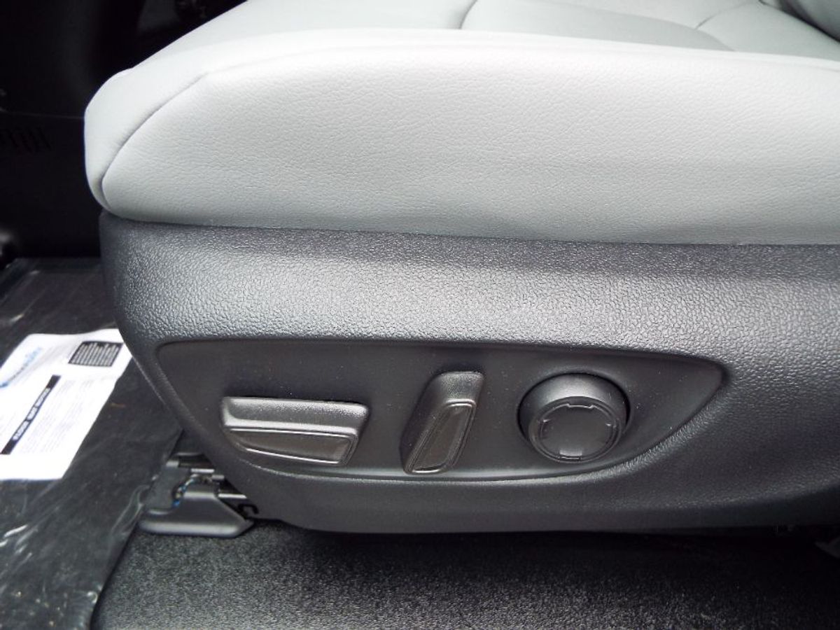 2024 TOYOTA SIENNA - Image 19