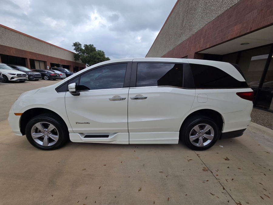 Used 2019 Honda Odyssey EX-L - BraunAbility Side Entry In Floor Automatic Ramp