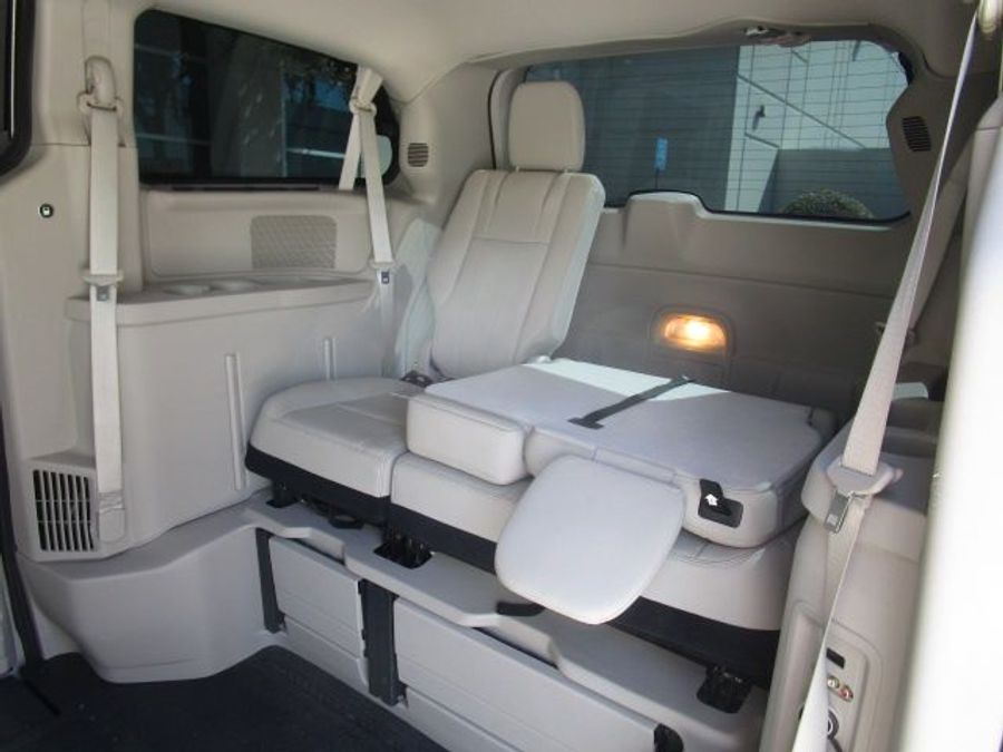 Used 2015 Chrysler Town and Country Touring-L - BraunAbility Side Entry Entry In Floor Automatic Ramp