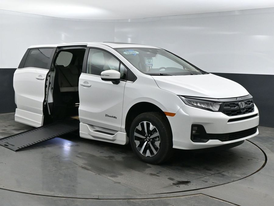 New 2025 Honda Odyssey EX-L - BraunAbility Side Entry Entry In Floor Automatic Ramp