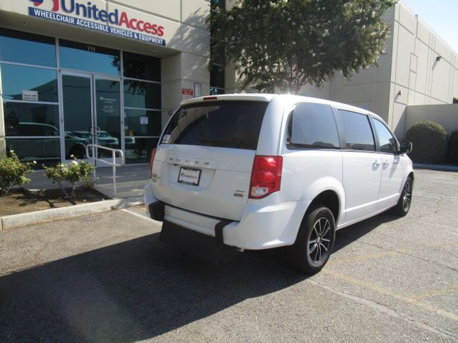 Used 2019 Dodge Grand Caravan GT - International Mobility Rear Entry Entry Fold Out Manual Ramp