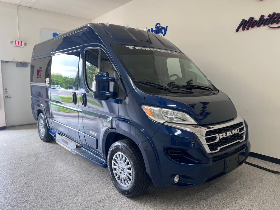 Used 2023 Ram ProMaster 2500 HR 136 WB -  Side Entry Lift Automatic Ramp