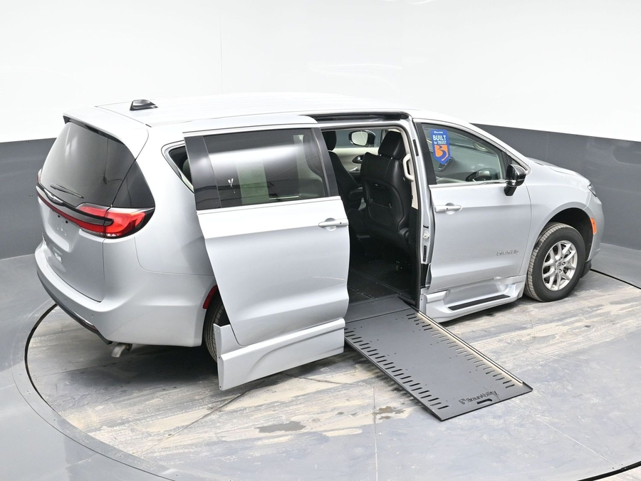 Used 2024 Chrysler Pacifica Touring L - BraunAbility Side Entry Entry In Floor Automatic Ramp