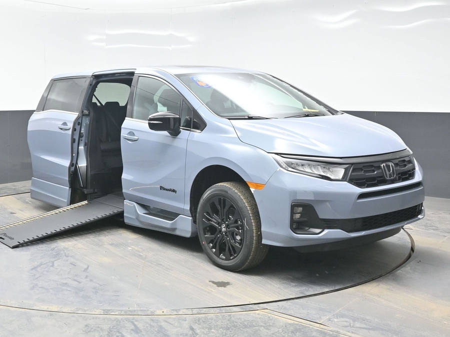 New 2026 Honda Odyssey Sport - BraunAbility Side Entry Entry In Floor Automatic Ramp