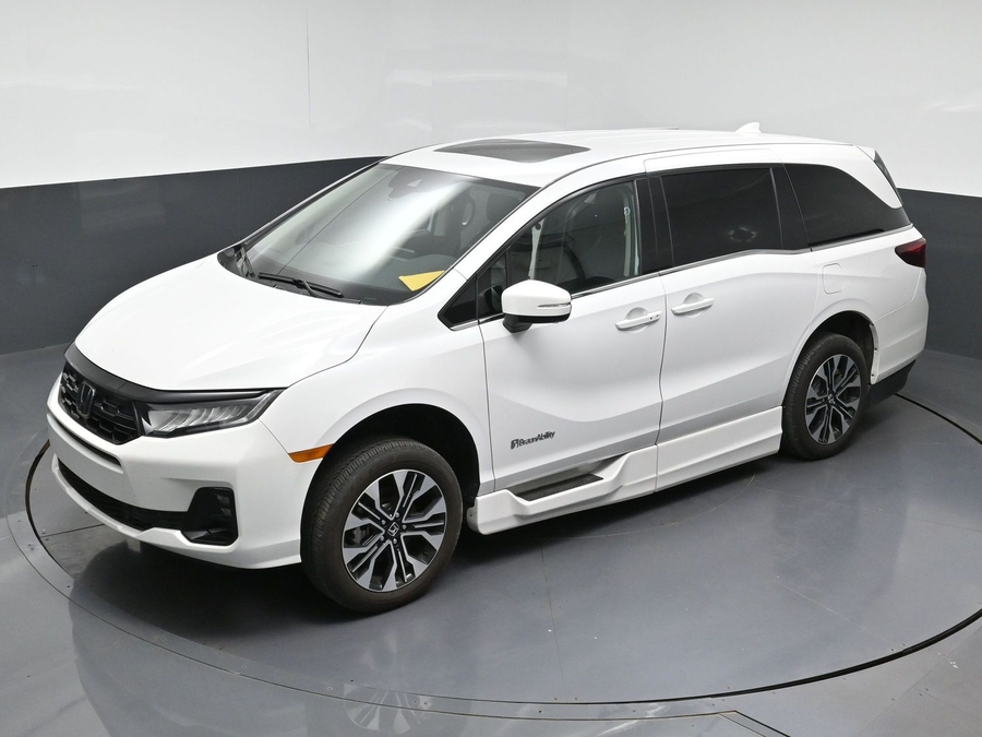 Used 2025 Honda Odyssey Elite - BraunAbility Side Entry In Floor Automatic Ramp