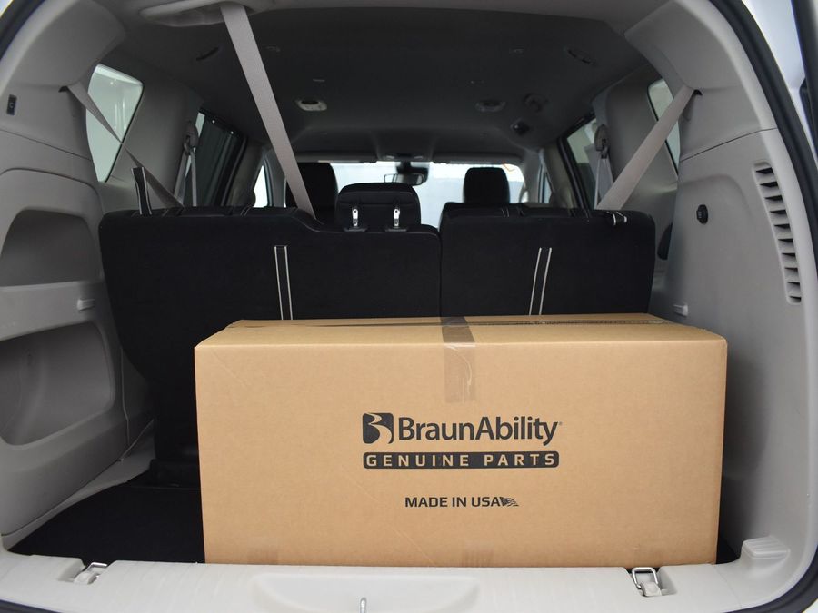 Used 2024 Chrysler Pacifica Touring L - BraunAbility Side Entry Entry Fold Out Automatic Ramp
