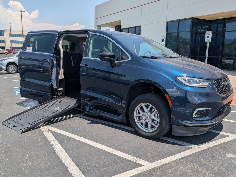 Used 2024 Chrysler Pacifica Touring L - BraunAbility Side Entry Fold Out Automatic Ramp