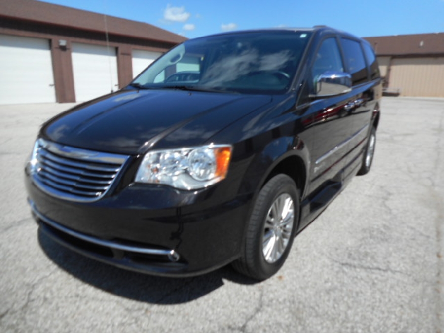 Mocha Java Pearl Chrysler Town and Country image number 11
